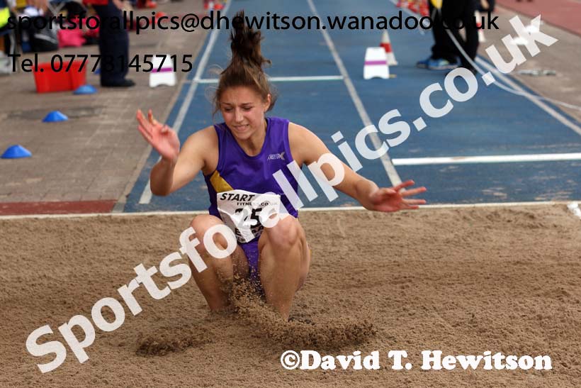 Inter girls triple jump, 2015 English Schools, Gateshead. Photo: David T. Hewitson/Sports for All Pics